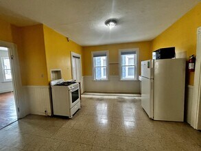 13 Anson St, Unit 2 in Boston, MA - Building Photo - Building Photo