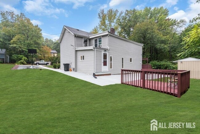 13 Smiths Ln in East Brunswick, NJ - Building Photo - Building Photo