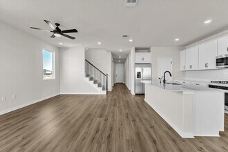 302 Willow Heights Drive in Hutto, TX - Building Photo - Building Photo