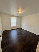 38413 13th Ave-Unit -38413 in Zephyrhills, FL - Building Photo - Building Photo