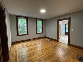 1740 Farmington Ave in Farmington, CT - Building Photo - Building Photo