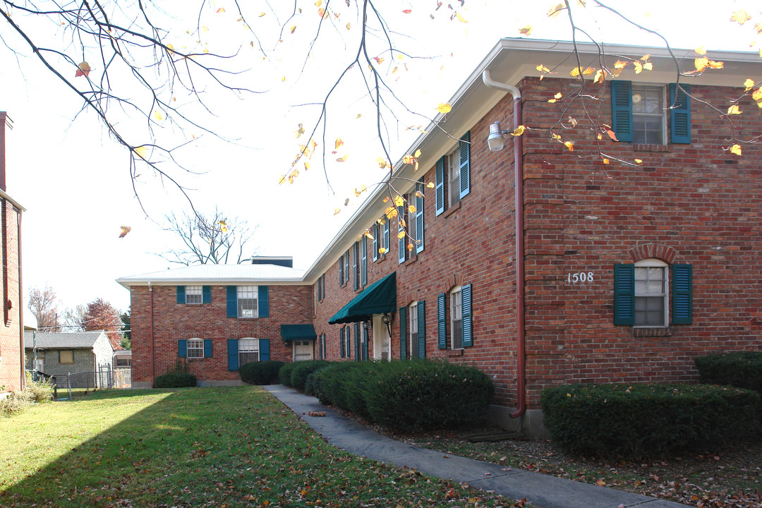 1508 Hepburn Ave in Louisville, KY - Building Photo