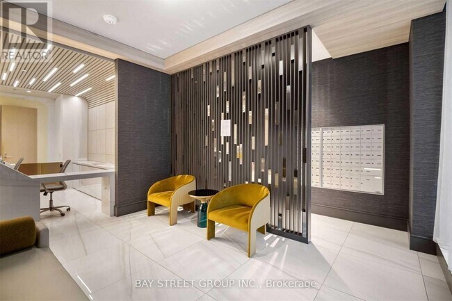 75 Canterbury Pl in Toronto, ON - Building Photo - Building Photo