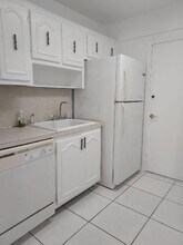 15888 SW 95th Ave-Unit -110 in Miami, FL - Building Photo - Building Photo