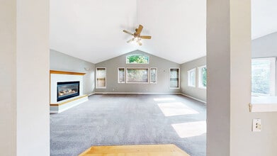 520 Hanlon Ave in Wayzata, MN - Building Photo - Building Photo