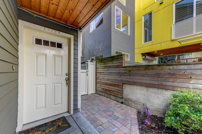 1619 14th Ave in Seattle, WA - Building Photo - Building Photo