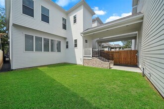 914 Waverly St, Unit L in Houston, TX - Building Photo - Building Photo