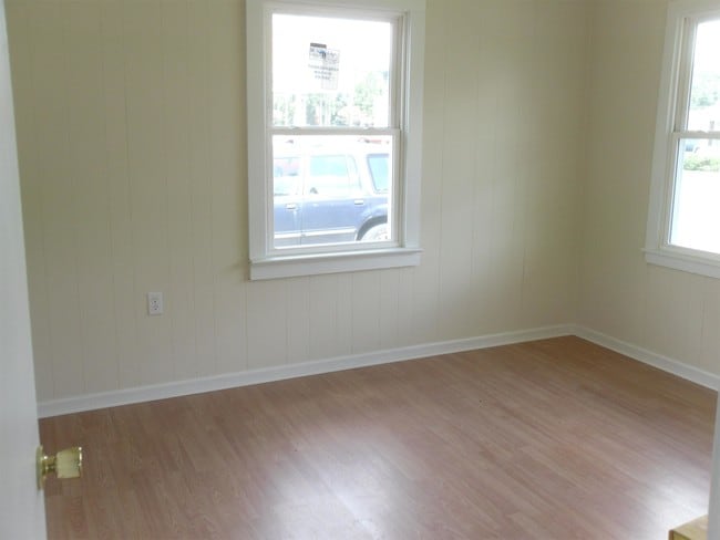 903 W Elizabeth St in Elizabeth City, NC - Building Photo - Building Photo