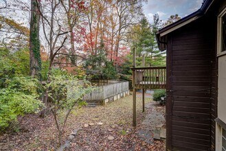 13 N Foxxborough Ln in Johnson City, TN - Building Photo - Building Photo