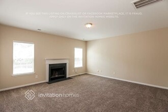 8422 Oak Dr in Charlotte, NC - Foto de edificio - Building Photo