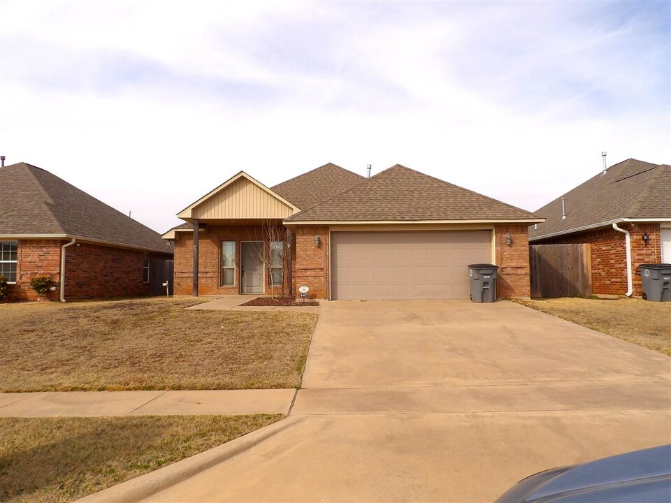 4407 SW Rosemary Way in Lawton, OK - Building Photo