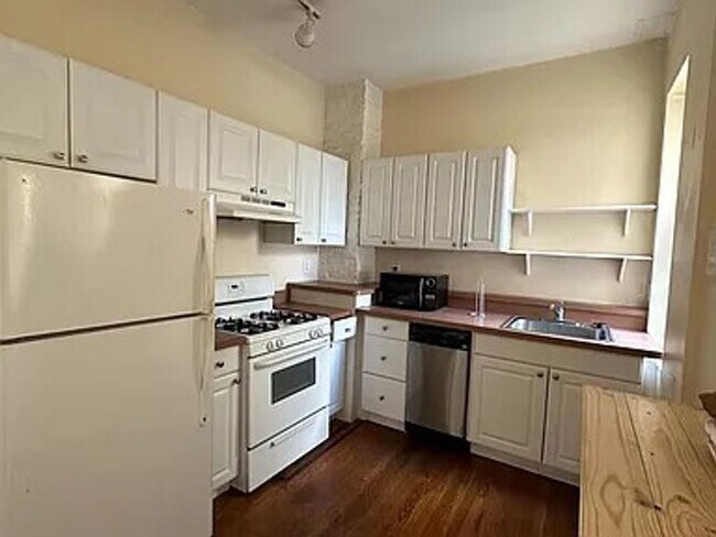 725 S 4th St-Unit -#3F in Philadelphia, PA - Building Photo - Building Photo