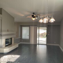 9054 Claretta Dr in Las Vegas, NV - Building Photo - Building Photo