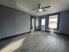 123 W 13th St in Junction City, KS - Building Photo - Building Photo