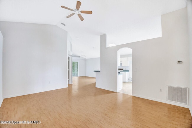 958 Pine Creek Cir NE in Palm Bay, FL - Building Photo - Building Photo