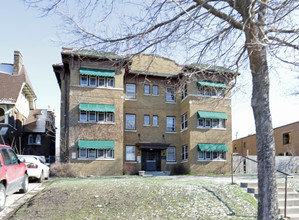 Rundolph Grand Manor Apartments in Milwaukee, WI - Building Photo - Building Photo