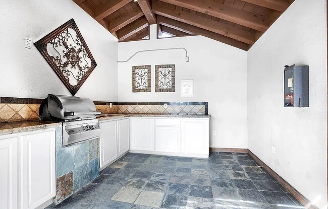 property at 930 Peach Ave