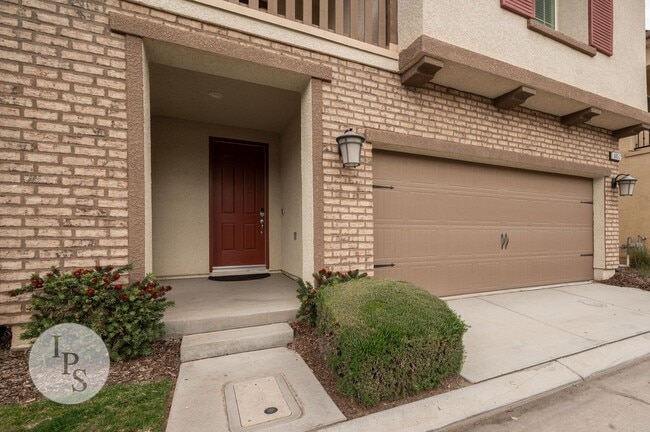 6052 E Bishop Ln in Fresno, CA - Building Photo - Building Photo