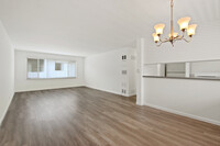 303 California Ave, 3 blocks to the beach,... in Santa Monica, CA - Building Photo - Building Photo