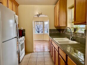 25 Lowell Ave in Sierra Madre, CA - Building Photo - Building Photo