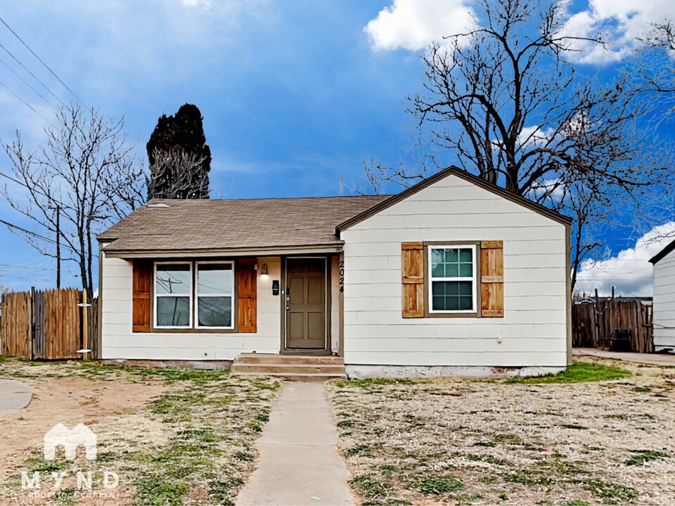 2024 39th St in Lubbock, TX - Building Photo