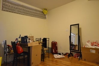 322 St Paul St, Unit 2 in Brookline, MA - Foto de edificio - Building Photo