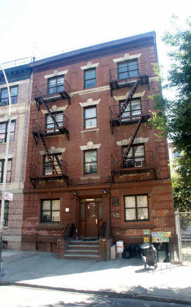 912 Kelly St in Bronx, NY - Building Photo