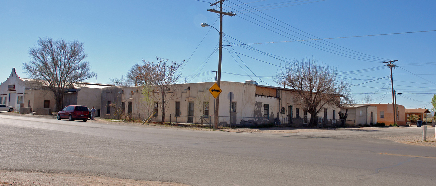 226 W Main St in Fabens, TX - Foto de edificio