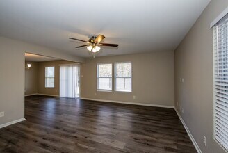 1316 Waterlily Lane in Charlotte, NC - Building Photo - Building Photo