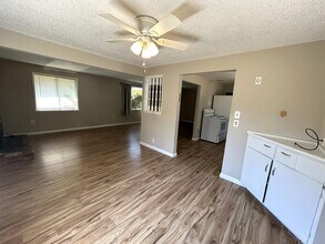 17925 Smokey Point Blvd in Arlington, WA - Building Photo - Building Photo
