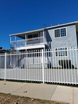 1421 W 84th Pl, Unit 1421 half in Los Angeles, CA - Building Photo