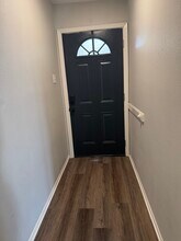 7427 Slippery Elm St in San Antonio, TX - Building Photo - Building Photo