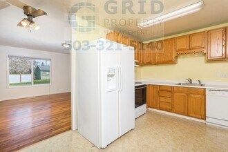 4919 NE 86th Ave in Portland, OR - Building Photo - Building Photo