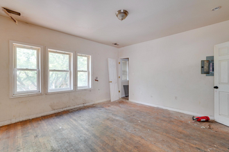 1306 Orren St NE in Washington, DC - Building Photo - Interior Photo