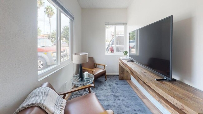 property at 1605 Diamond St