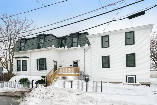 10 Marion St, Unit 2 in Medford, MA - Building Photo - Building Photo