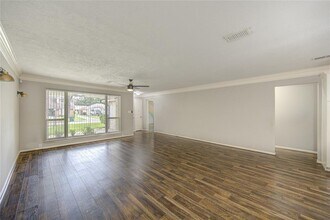 1719 Bowline Rd in Houston, TX - Building Photo - Building Photo