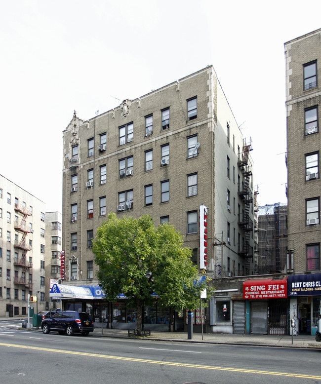 3508 Kings College Pl in Bronx, NY - Foto de edificio - Building Photo