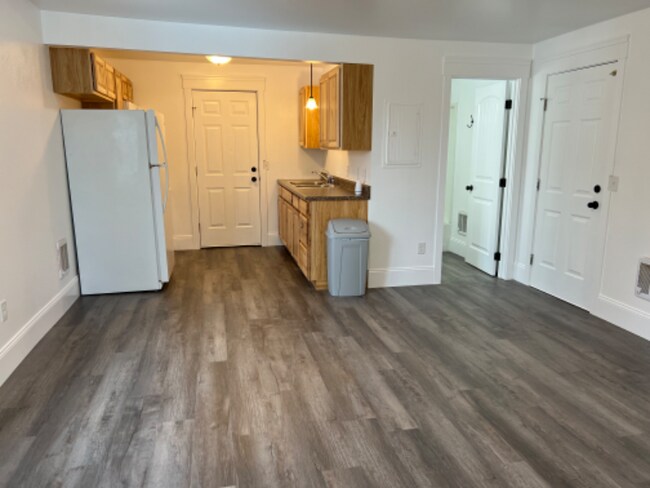 710 Lawrence St in Belle Fourche, SD - Building Photo - Building Photo