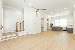 2028 Waterloo Station Rd in Houston, TX - Building Photo