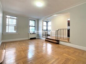 567 Fort Washington Ave in New York, NY - Building Photo