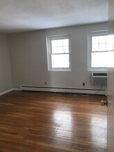 98 Emerson Gardens Rd in Lexington, MA - Building Photo - Building Photo