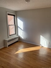 1 Divinity St in Bristol, CT - Building Photo - Building Photo