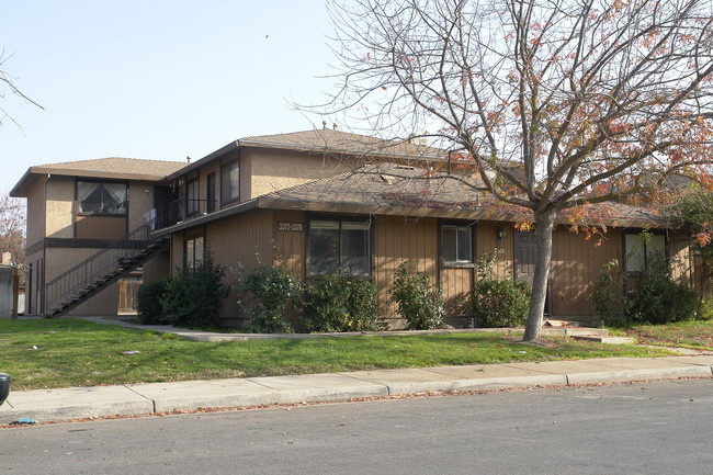 3372-3378 San Mateo Ct in Merced, CA - Building Photo - Building Photo