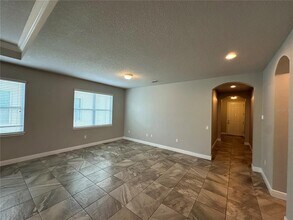 6906 Sail View Ln in Apollo Beach, FL - Building Photo - Building Photo