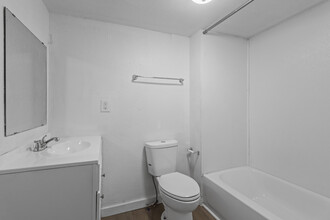 10 Frank Cir in Denison, TX - Building Photo - Building Photo