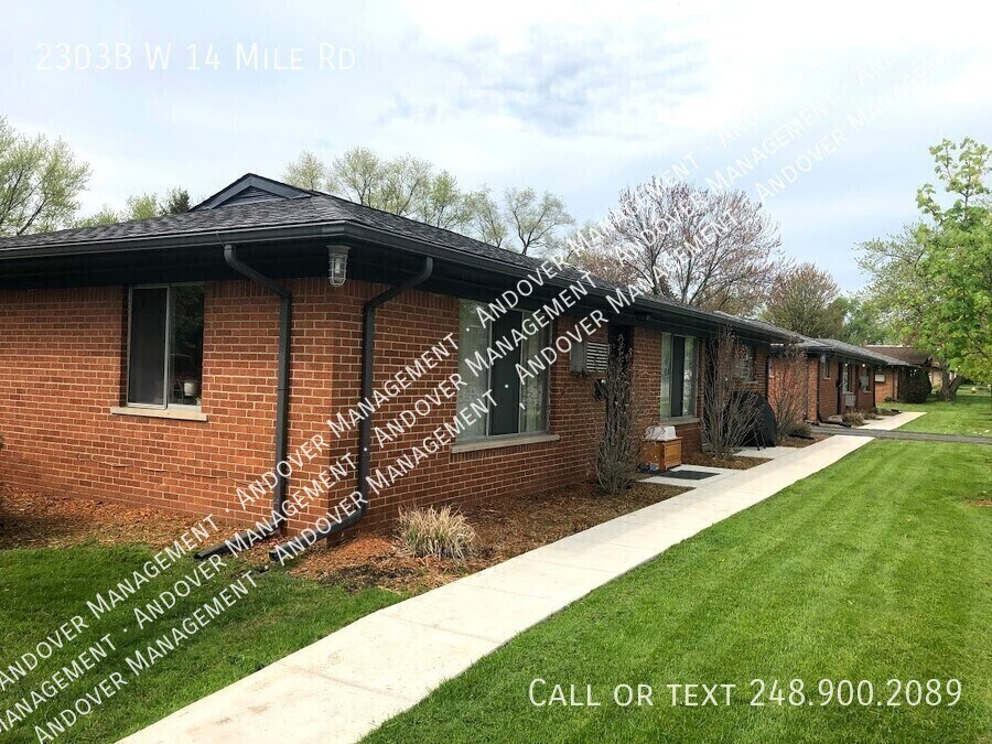 2303B W 14 Mile Rd in Royal Oak, MI - Building Photo
