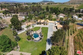 37200 Glen Oaks Rd in Temecula, CA - Building Photo - Building Photo