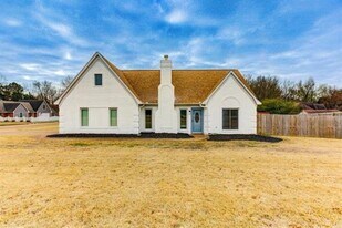 7105 Santa Cruz Dr in Bartlett, TN - Building Photo