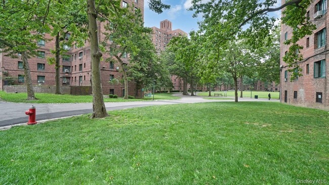 property at 1705 Purdy St